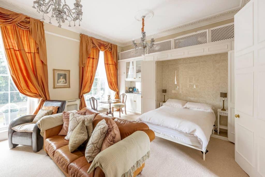 Beautiful Studio With Private Outside Terrace Διαμέρισμα Μπαθ Εξωτερικό φωτογραφία